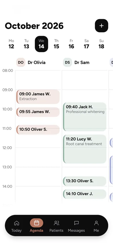 Agenda screen of the Agendessa app: each dentist's bookings for Wednesday, side by side, light theme